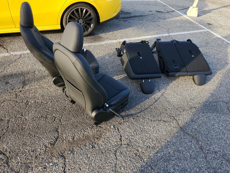 77878615 :رقم المزاد ، 7SAYGDEE8TF329581 vin ، 2026 Tesla Model Y مزاد بيع