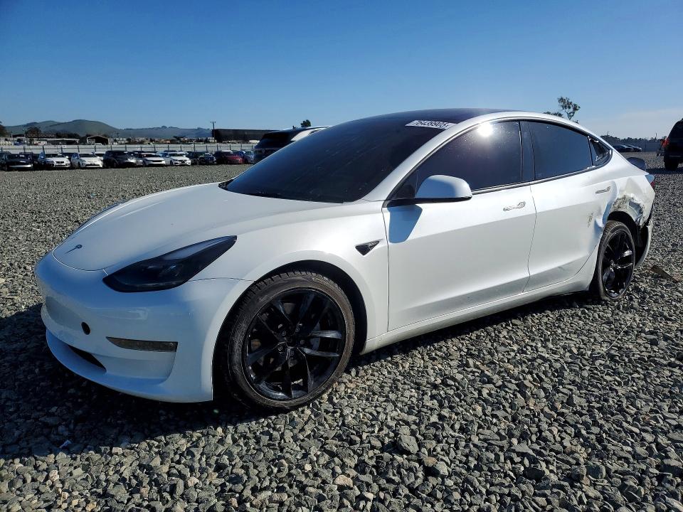 Продажа на аукционе авто 2023 Tesla Model 3, vin: 5YJ3E1EB8PF386578, номер лота: 76439905