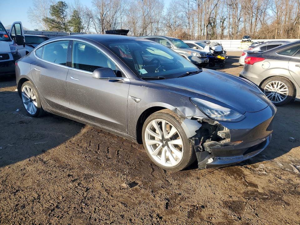 2020 Tesla Model 3 მანქანა იყიდება აუქციონზე, vin: 5YJ3E1EB0LF720404, აუქციონის ნომერი: 75837805