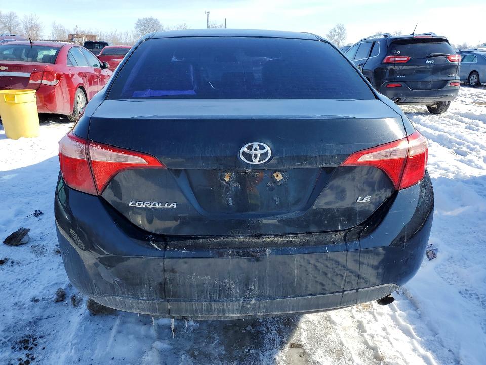 2018 Toyota Corolla მანქანა იყიდება აუქციონზე, vin: 2T1BURHE0JC982847, აუქციონის ნომერი: 76985175