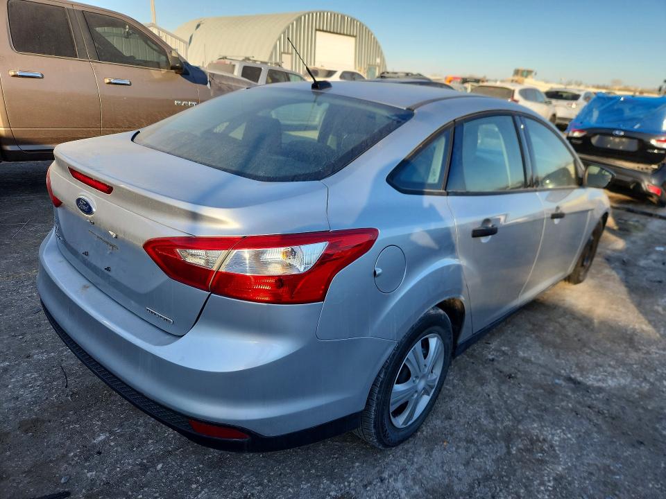 2013 Ford Focus მანქანა იყიდება აუქციონზე, vin: 1FADP3E2XDL226629, აუქციონის ნომერი: 74480915