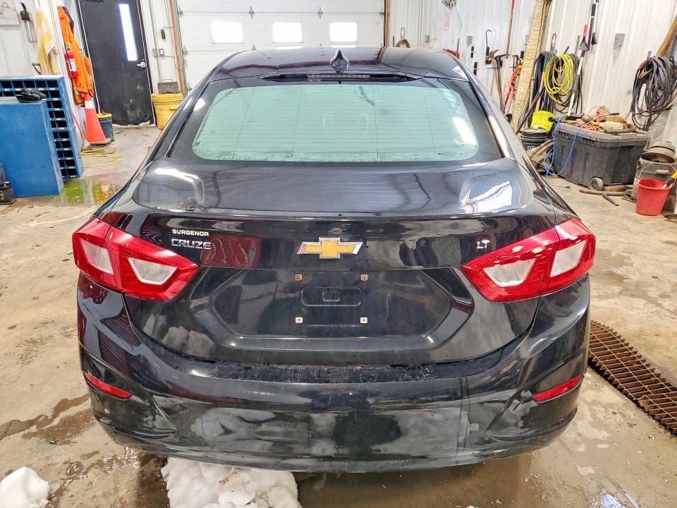 77600495 :رقم المزاد ، 1G1BE5SM0H7157580 vin ، 2017 Chevrolet Cruze مزاد بيع