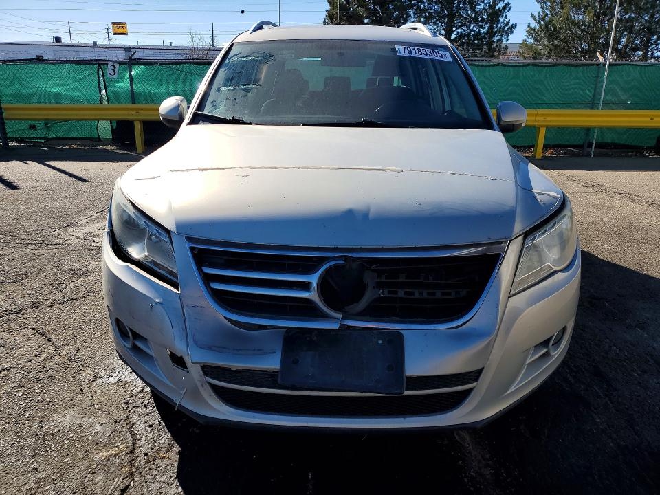 Продажа на аукционе авто 2010 Volkswagen Tiguan, vin: WVGBV7AX6AW508188, номер лота: 79183305