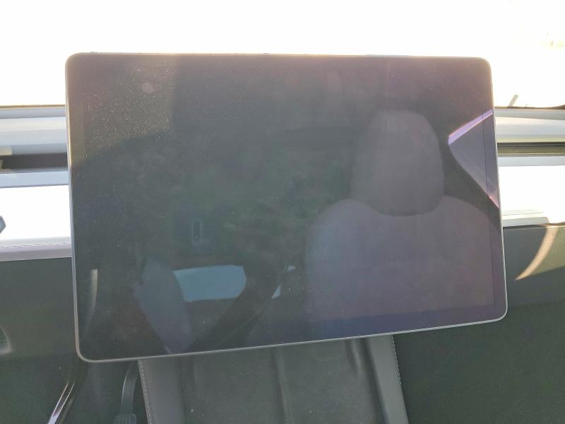 77219715 :رقم المزاد ، 7SAYGDEE1SF263437 vin ، 2025 Tesla Model Y مزاد بيع