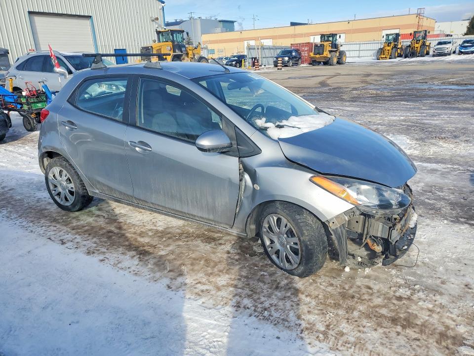 2011 Mazda Mazda2 მანქანა იყიდება აუქციონზე, vin: JM1DE1HY9B0111281, აუქციონის ნომერი: 77729015