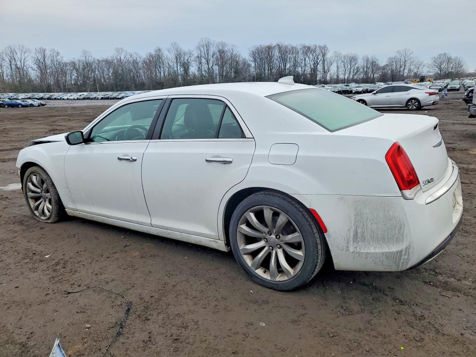 77570075 :رقم المزاد ، 2C3CCAEG3JH159385 vin ، 2018 Chrysler 300 مزاد بيع
