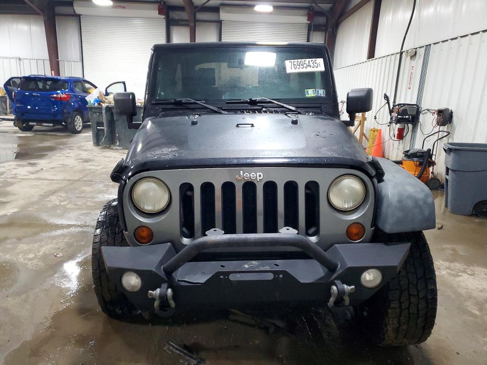 76995435 :رقم المزاد ، 1J4BA3H11AL189479 vin ، 2010 Jeep Wrangler Unlimited مزاد بيع
