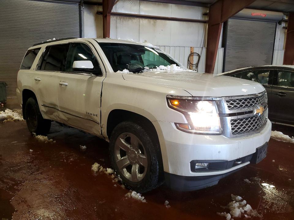 74572005 :رقم المزاد ، 1GNSKBKC2HR324345 vin ، 2017 Chevrolet Tahoe مزاد بيع