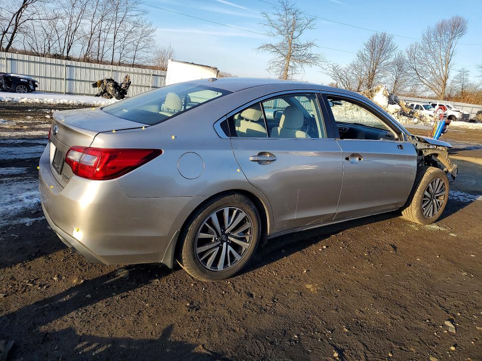 76259555 :رقم المزاد ، 4S3BNAB69K3009900 vin ، 2019 Subaru Legacy مزاد بيع