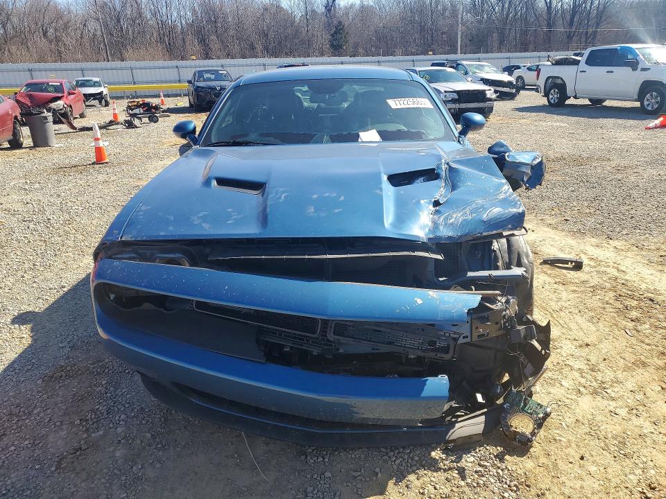 77225685 :رقم المزاد ، 2C3CDZAGXPH510593 vin ، 2023 Dodge Challenger مزاد بيع