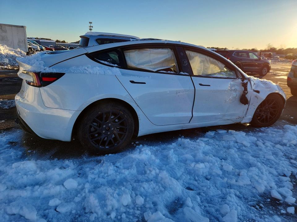 Продажа на аукционе авто 2025 Tesla Model 3, vin: 5YJ3E1EB5SF912464, номер лота: 75395065