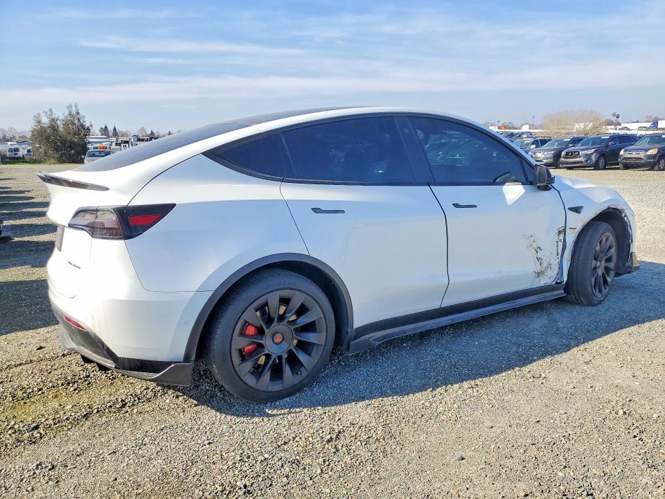 Продаж на аукціоні авто 2021 Tesla Model Y, vin: 5YJYGDEE8MF161536, номер лоту: 94101515