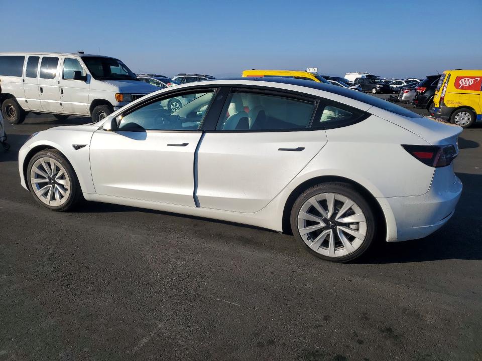 2022 Tesla Model 3 მანქანა იყიდება აუქციონზე, vin: 5YJ3E1EA8NF154972, აუქციონის ნომერი: 76095725