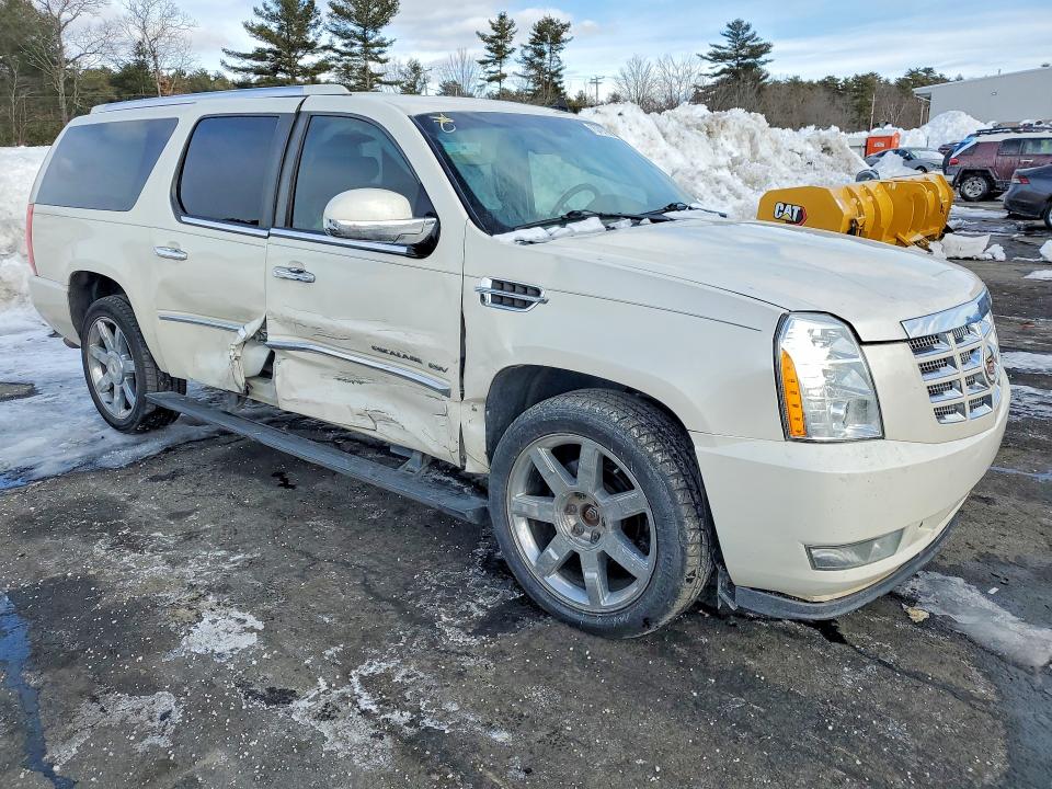 2010 Cadillac Escalade მანქანა იყიდება აუქციონზე, vin: 1GYUKJEF8AR209184, აუქციონის ნომერი: 75797985