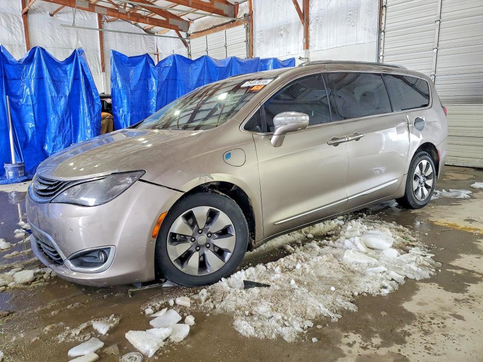2018 Chrysler Pacifica მანქანა იყიდება აუქციონზე, vin: 2C4RC1N78JR213053, აუქციონის ნომერი: 75467815