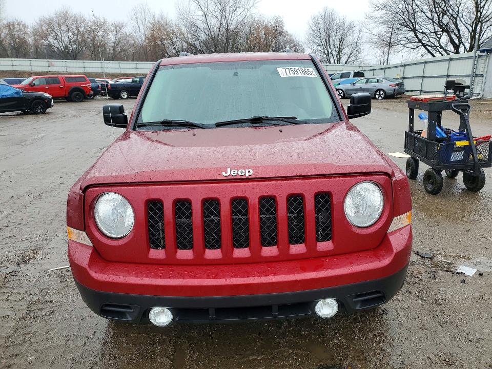 77591865 :رقم المزاد ، 1C4NJRBB1FD426805 vin ، 2015 Jeep Patriot مزاد بيع