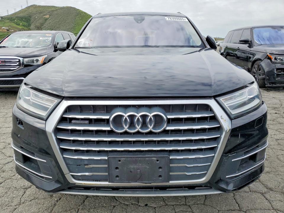 78300665 :رقم المزاد ، WA1LHAF71JD039894 vin ، 2018 Audi Q7 مزاد بيع
