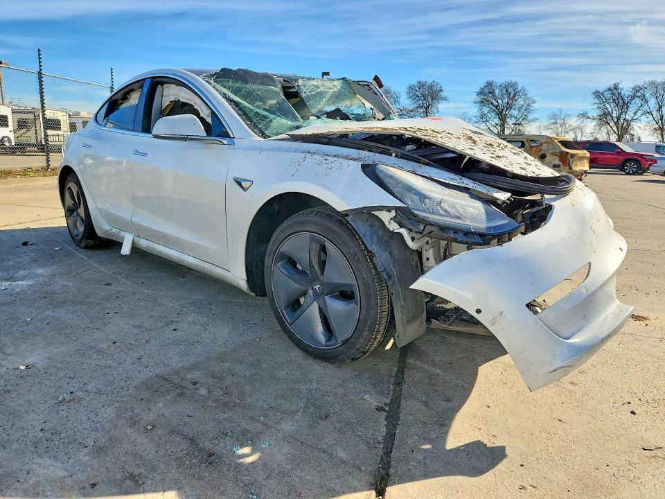 79092495 :رقم المزاد ، 5YJ3E1EB7KF182590 vin ، 2019 Tesla Model 3 مزاد بيع