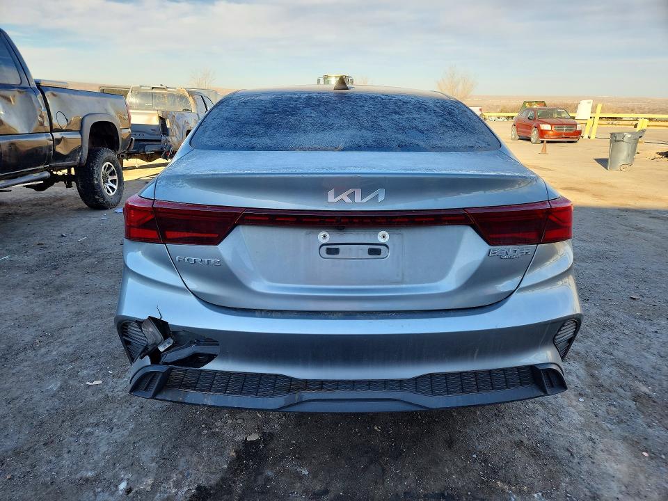 75662395 :رقم المزاد ، 3KPF24AD3NE456876 vin ، 2022 Kia Forte مزاد بيع