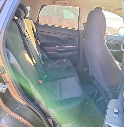 76000875 :رقم المزاد ، JA4AR3AU2JU010014 vin ، 2018 Mitsubishi Outlander Sport مزاد بيع