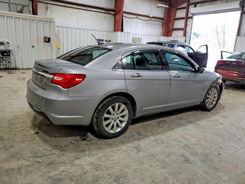 Продажа на аукционе авто 2014 Chrysler 200, vin: 1C3CCBCG9EN111976, номер лота: 78216785