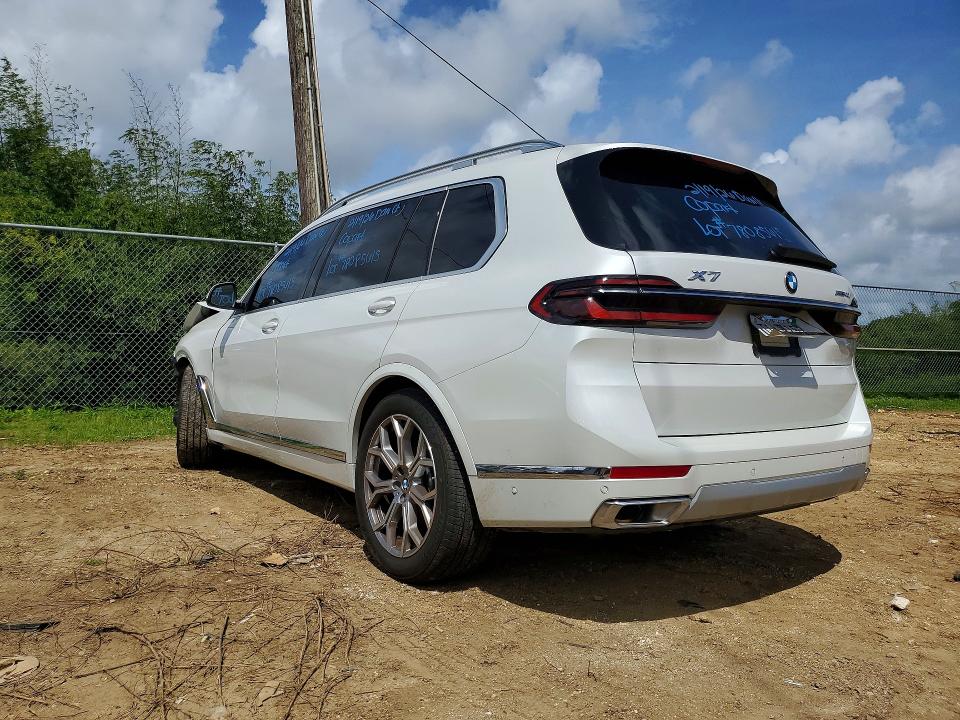 78085615 :رقم المزاد ، 5UX23EM08S9X21557 vin ، 2025 Bmw X7 مزاد بيع