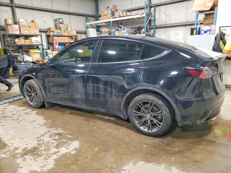 77228665 :رقم المزاد ، 7SAYGDED1RF096014 vin ، 2024 Tesla Model Y مزاد بيع