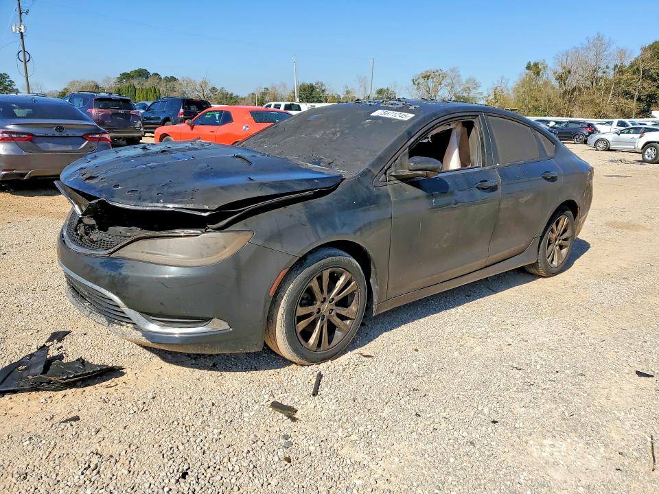 Auction sale of the 2016 Chrysler 200, vin: 1C3CCCAB3GN126313, lot number: 75671245