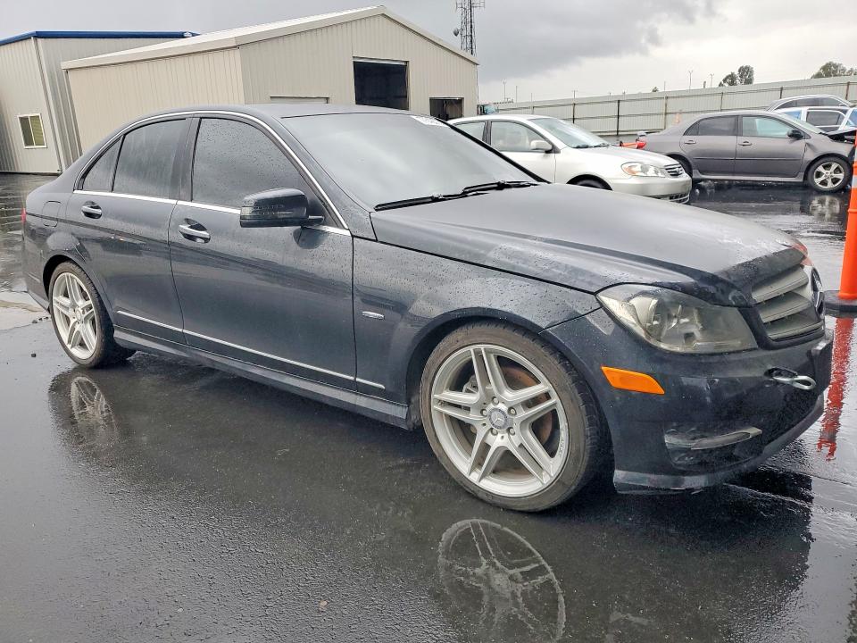 Продаж на аукціоні авто 2012 Mercedes-benz C, vin: WDDGF4HB7CR207484, номер лоту: 77543575