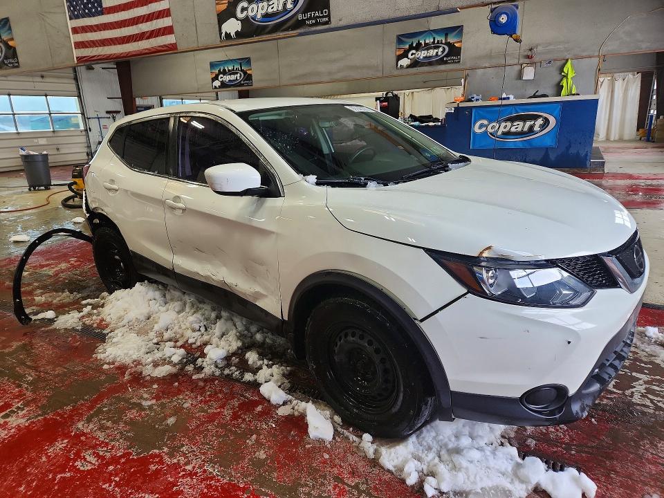 99148385 :رقم المزاد ، JN1BJ1CP7JW194323 vin ، 2018 Nissan Rogue Sport مزاد بيع
