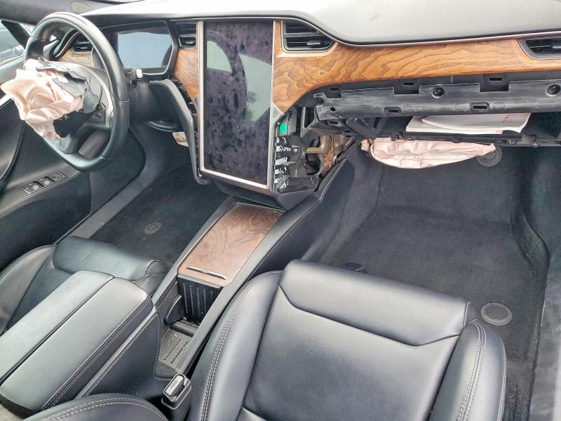 2018 Tesla Model S მანქანა იყიდება აუქციონზე, vin: 5YJSA1E20JF282651, აუქციონის ნომერი: 76983835