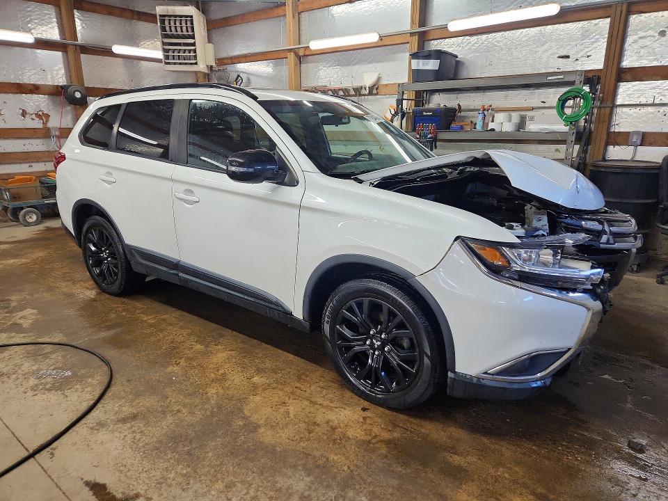 Продаж на аукціоні авто 2018 Mitsubishi Outlander, vin: JA4AD3A3XJZ060605, номер лоту: 77244095