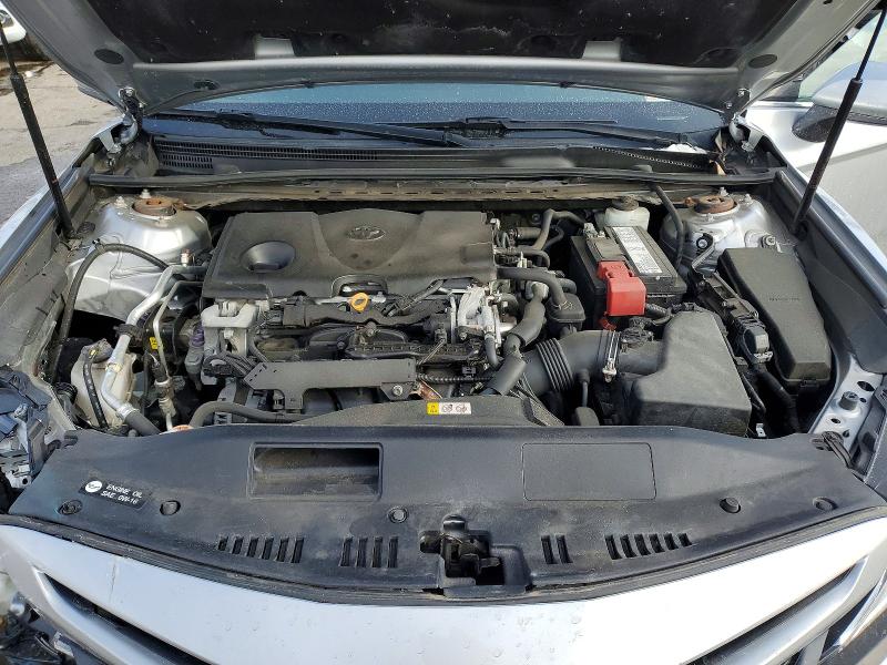 75883915 :رقم المزاد ، 4T1B11HK4KU692384 vin ، 2019 Toyota Camry مزاد بيع