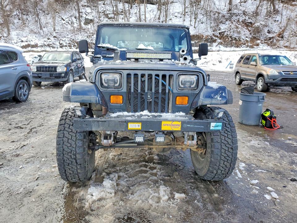 60561376 :رقم المزاد ، 2BCHV81J6HB519642 vin ، 1987 Jeep Wrangler مزاد بيع