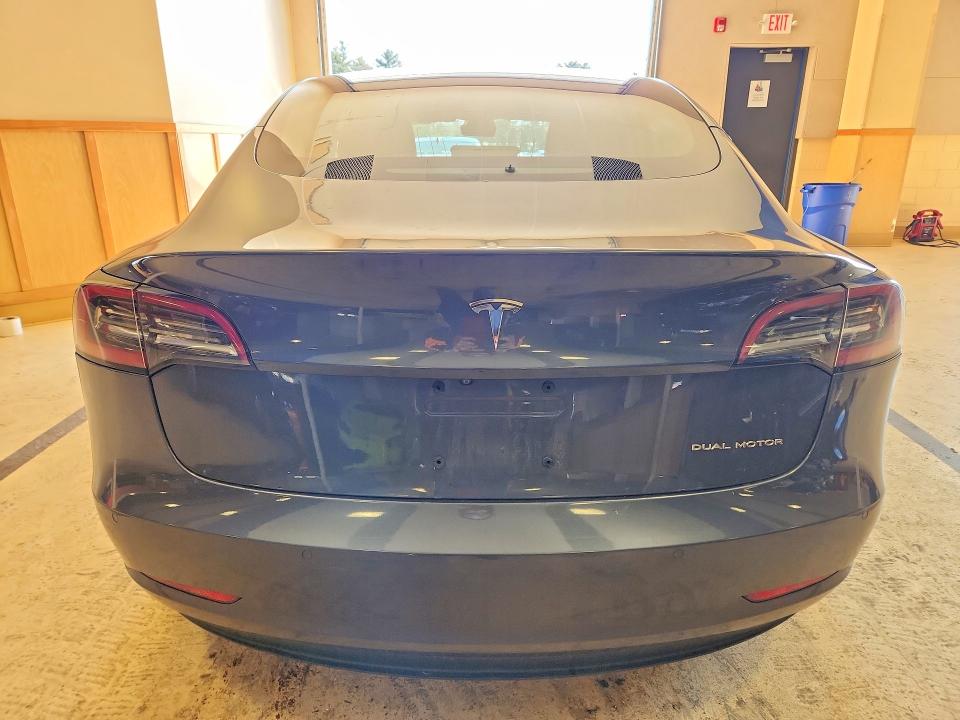 Продажа на аукционе авто 2018 Tesla Model 3, vin: 5YJ3E1EB6JF116823, номер лота: 76277275