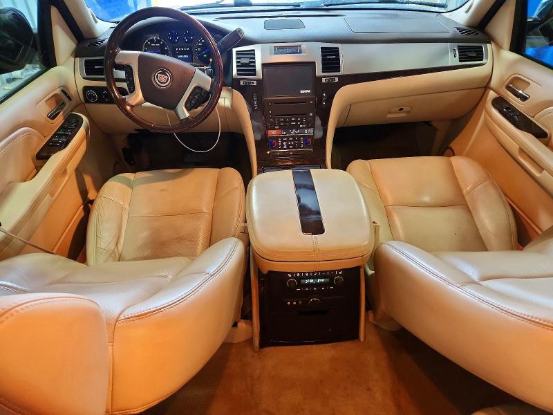 2008 Cadillac Escalade მანქანა იყიდება აუქციონზე, vin: 1GYFK63898R260021, აუქციონის ნომერი: 79089755