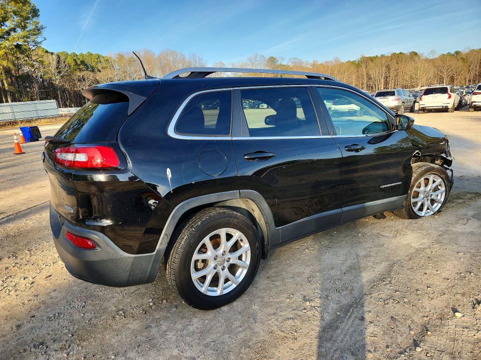 78170805 :رقم المزاد ، 1C4PJLCB9JD538829 vin ، 2018 Jeep Cherokee مزاد بيع