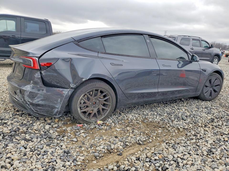 78037495 :رقم المزاد ، 5YJ3E1EB0RF818714 vin ، 2024 Tesla Model 3 مزاد بيع