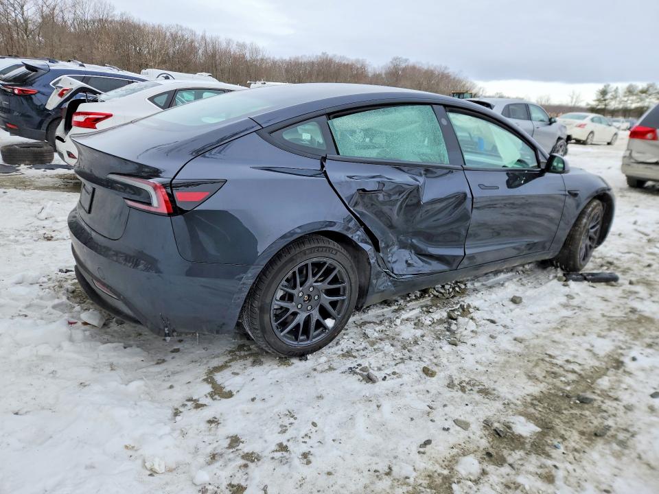 2026 Tesla Model 3 მანქანა იყიდება აუქციონზე, vin: 5YJ3E1EA5TF135308, აუქციონის ნომერი: 75250565