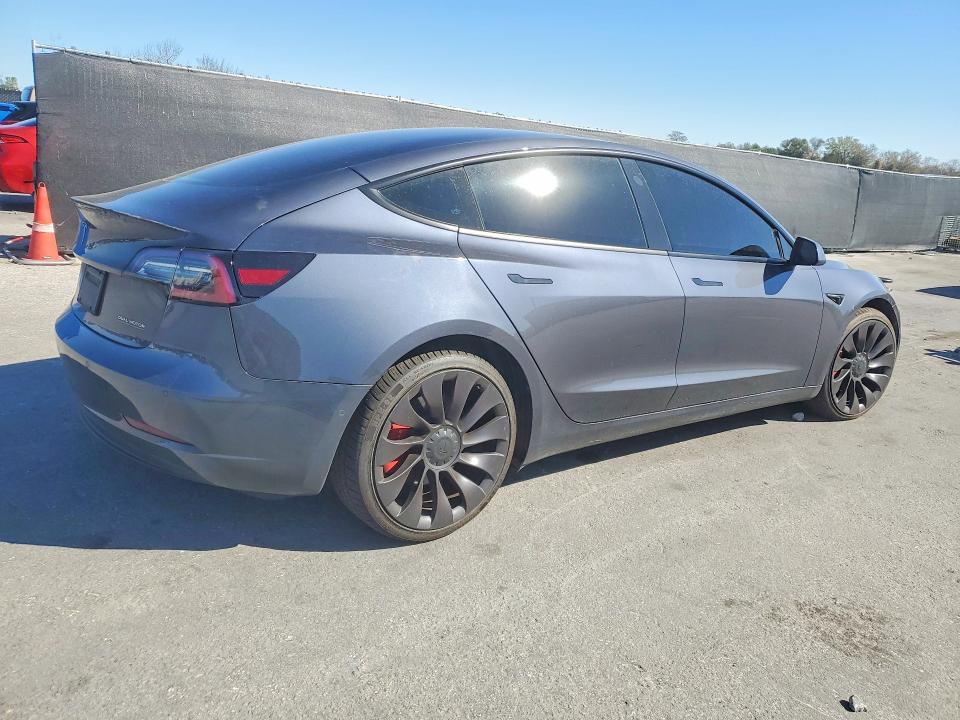 78500875 :رقم المزاد ، 5YJ3E1EC3NF118978 vin ، 2022 Tesla Model 3 مزاد بيع