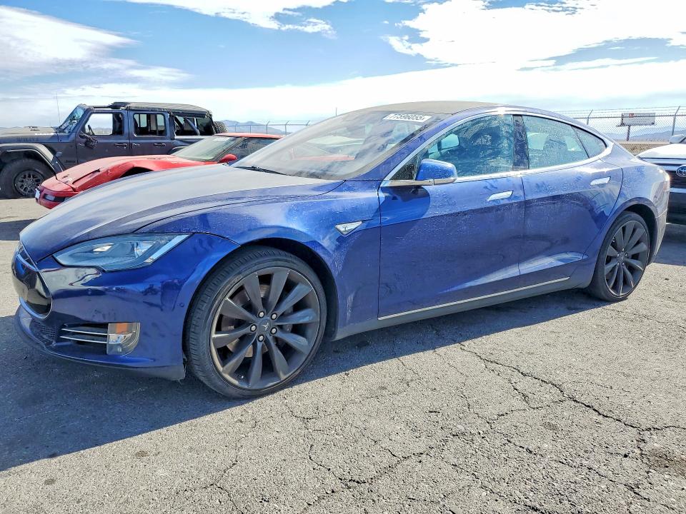 Продаж на аукціоні авто 2016 Tesla Model S, vin: 5YJSA1E17GF131726, номер лоту: 77596055