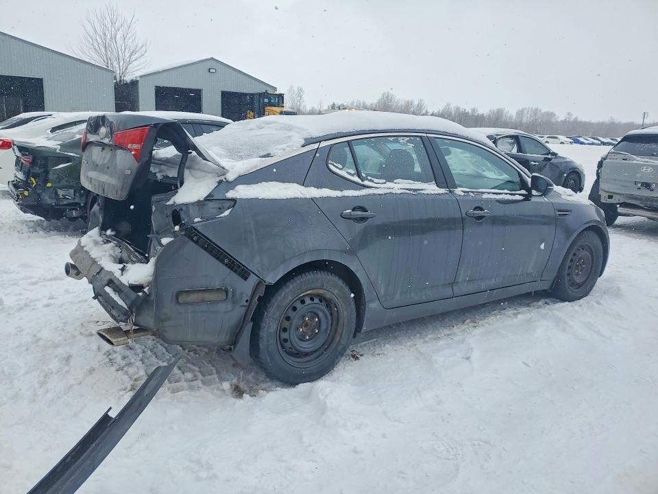 2013 Kia Optima მანქანა იყიდება აუქციონზე, vin: KNAGM4A77D5381826, აუქციონის ნომერი: 76185885