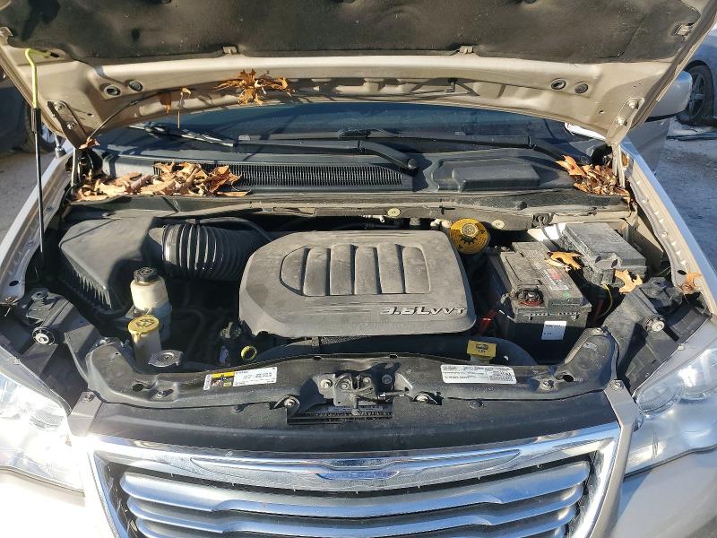 76173965 :رقم المزاد ، 2C4RC1BG6FR739628 vin ، 2015 Chrysler Town & Country مزاد بيع
