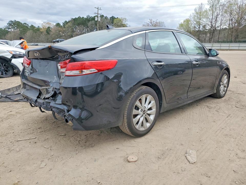 2017 Kia Optima მანქანა იყიდება აუქციონზე, vin: 5XXGU4L33HG150288, აუქციონის ნომერი: 78991655