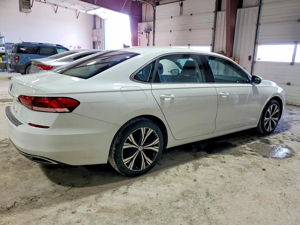 78774205 :رقم المزاد ، 1VWSA7A32MC018699 vin ، 2021 Volkswagen Passat مزاد بيع