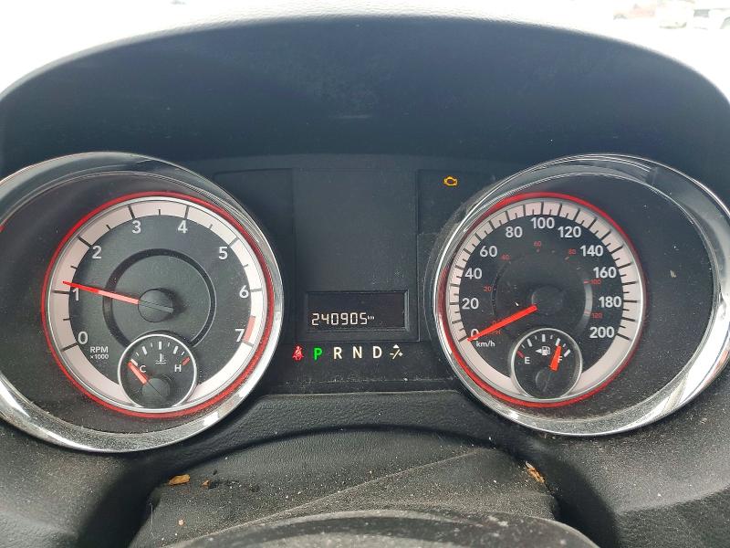 77747205 :رقم المزاد ، 2C4RDGBG4FR746805 vin ، 2015 Dodge Grand Caravan مزاد بيع
