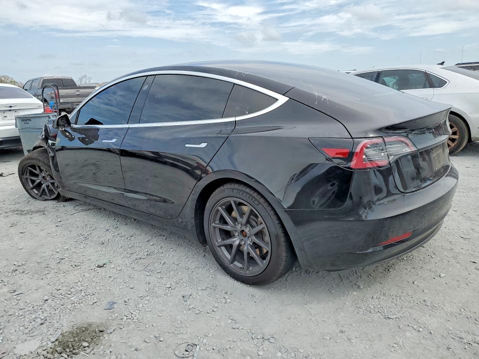 Продаж на аукціоні авто 2018 Tesla Model 3, vin: 5YJ3E1EB9JF148620, номер лоту: 79163135