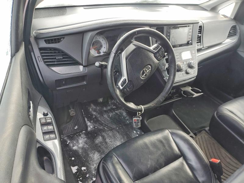 74651555 :رقم المزاد ، 5TDXZ3DCXKS972828 vin ، 2019 Toyota Sienna مزاد بيع