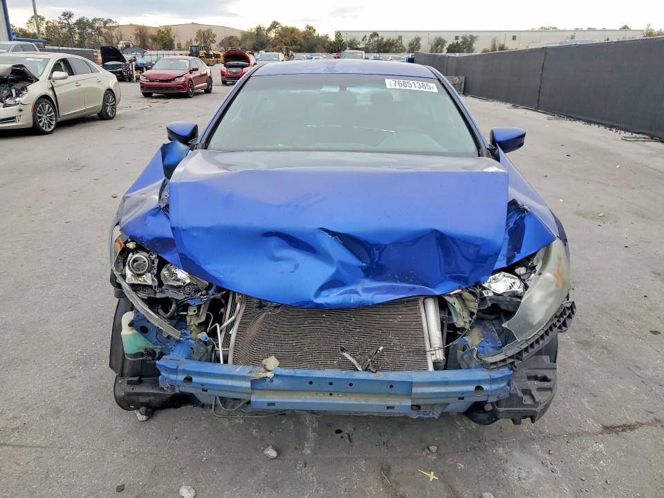 Продажа на аукционе авто 2011 Honda Accord, vin: 1HGCS1B36BA015234, номер лота: 76851385
