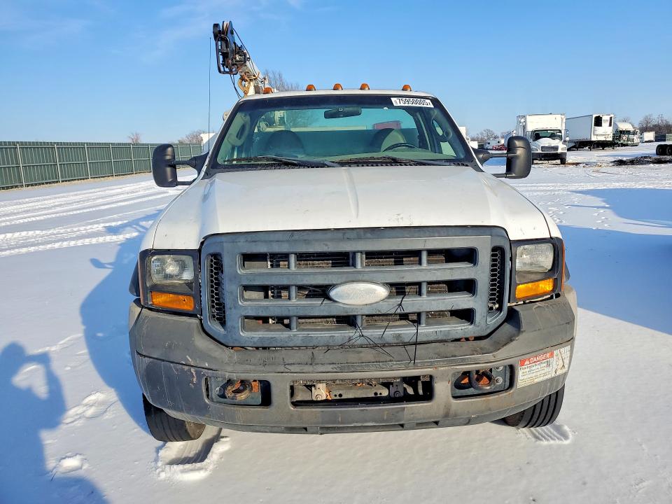 2006 Ford F550 Super მანქანა იყიდება აუქციონზე, vin: 1FDAF56P56ED35606, აუქციონის ნომერი: 75950005